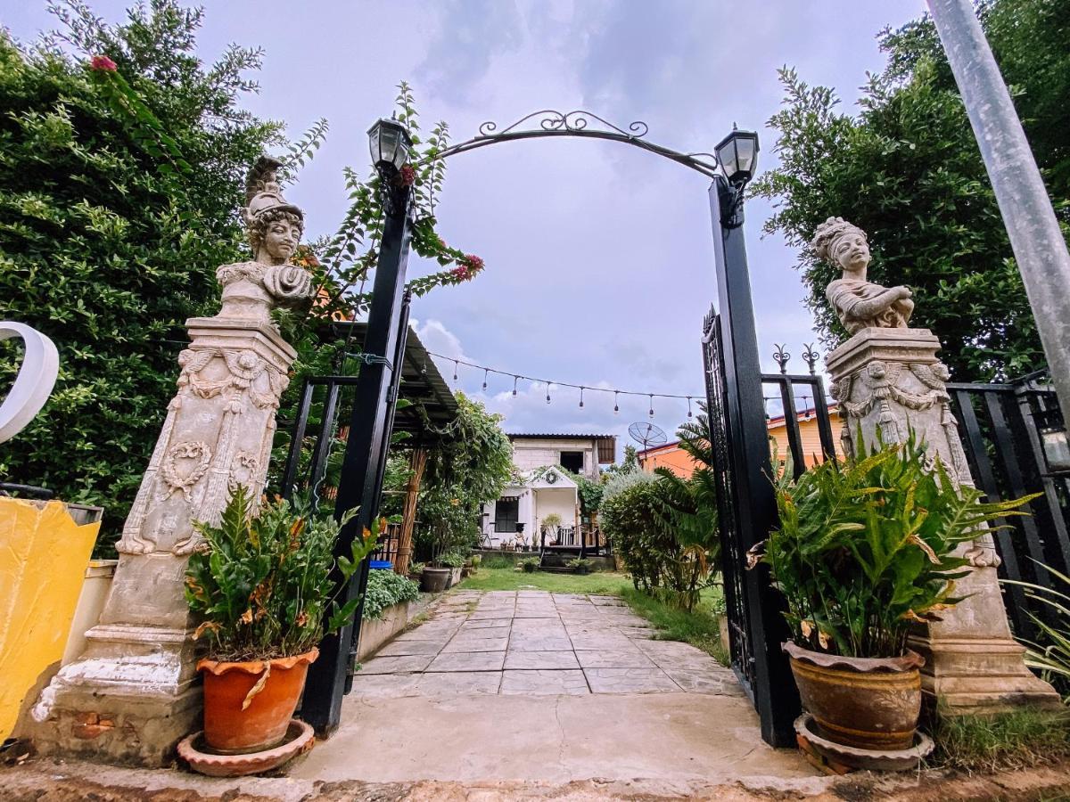 The Castello Resort Лан Экстерьер фото